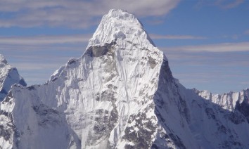 Ama Dablam Base Camp Trek