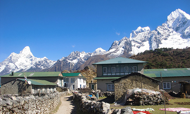 Everest Base Camp Trek via Kongma La
