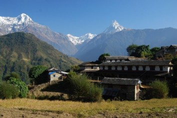 Ghandruk - Ghorepani - Tatopani Trek