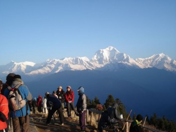 Ghandruk - Ghorepani - Tatopani Trek