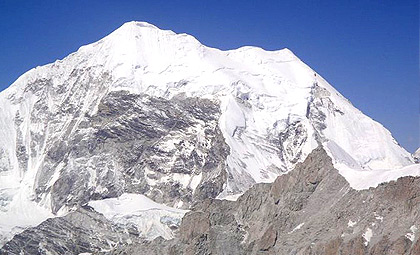 Makalu Base Camp Trek (14 days trek)